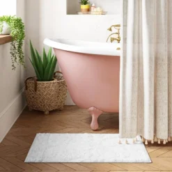 Floral Bath Rug True White - Opalhouse™ -Opalhouse™ GUEST f9aaec36 7b91 4180 b7fe 4aff7b31efe4